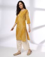 Women Printed Straight Kurta - Image 2